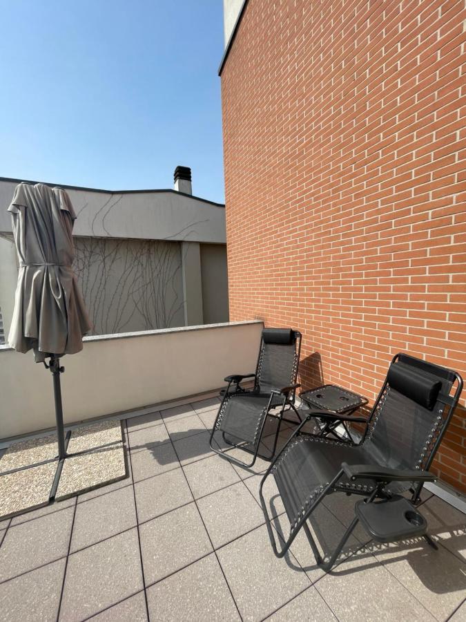Elegant Apartment In Milan With Panoramic Terrace エクステリア 写真